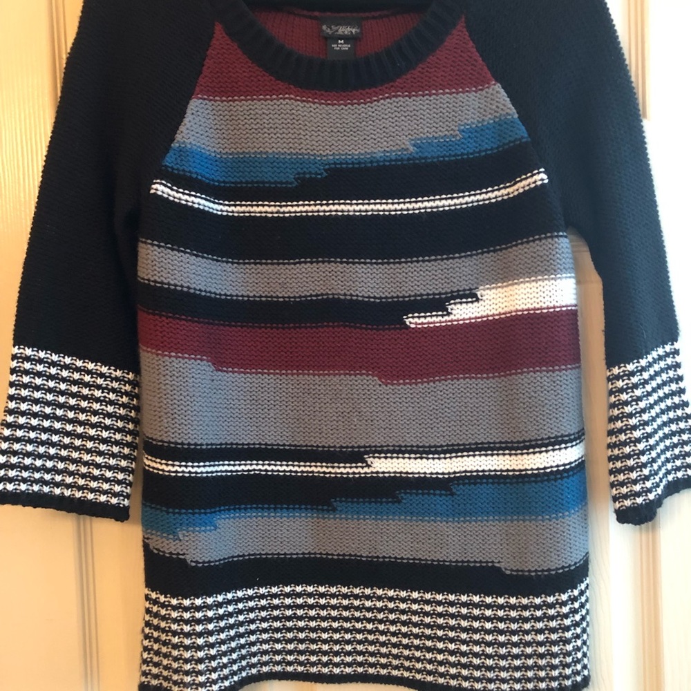 Buckle sweater